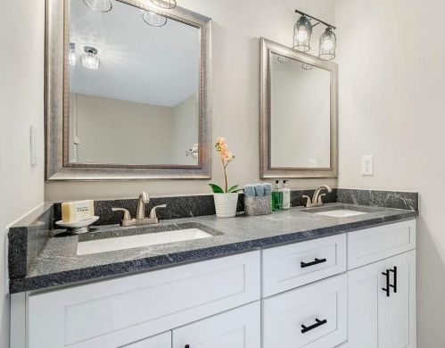 3740 High Pt Ln, Atlanta GA 30331-7906 exterior