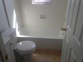 7508 Lange St, Baltimore MD  21224-3327 exterior