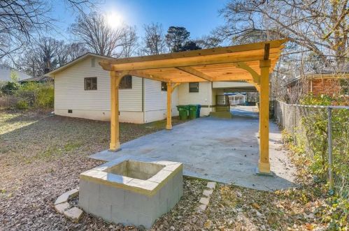 1270 Elizabeth Ave, Atlanta GA 30310-3914 exterior