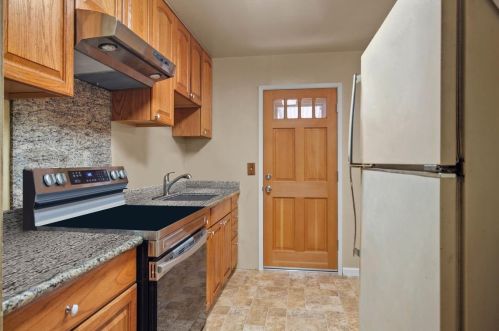 375 Smithwood St, Milpitas CA 95035-4126 exterior