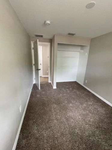 2608 111 Ave, Tampa FL 33612-6243 exterior