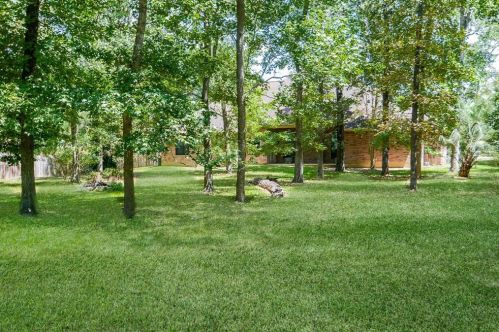 8827 Catamaran Way, Montgomery TX 77316-6881 exterior