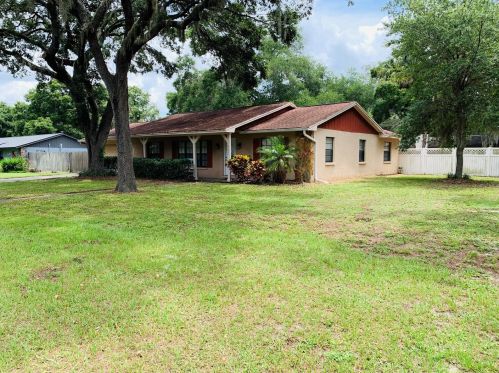 8624 Dee Cir, Riverview, FL 33569-4729