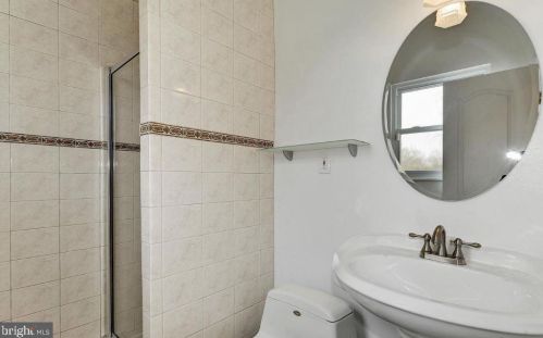 13779 Travilah Rd, Rockville MD  20850-3532 exterior