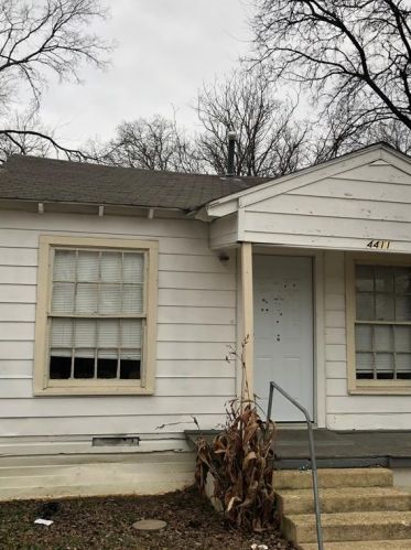 4411 Cardinal Dr, Dallas TX  75216-6527 exterior