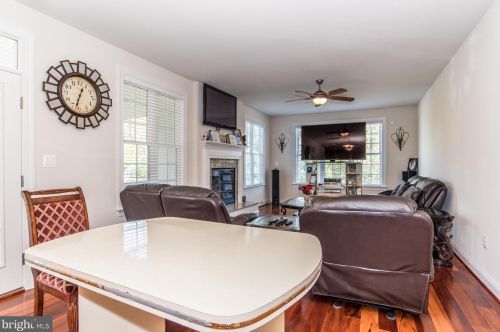 8106 Ashton St, Alexandria VA 22309-1345 exterior