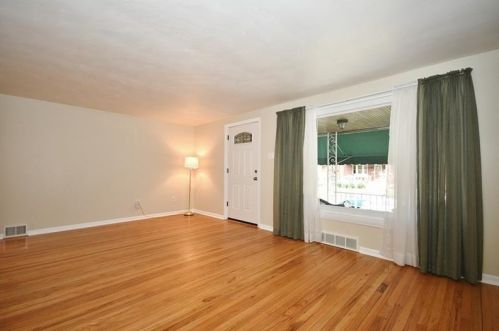 315 Olympia St, Pittsburgh, PA 15211-1305