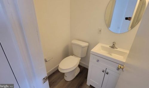 239 Fairmount Ave, Philadelphia PA 19123-2930 exterior