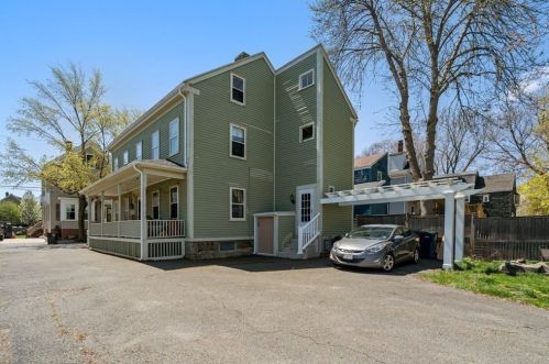 11 Barton St, Salem MA 01970-3914 exterior