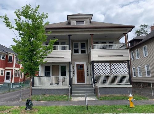 41 Suffolk St, Springfield, MA 01109-2844