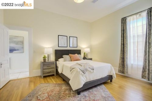 1522 Harmon St, Berkeley CA 94703-2415 exterior