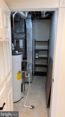 1112 Oates St, Washington DC 20002-3824 exterior