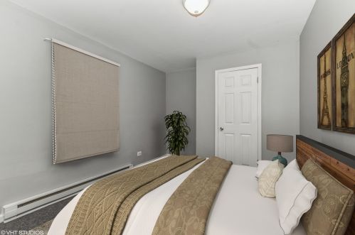 131 103 St, Chicago IL 60617-6040 exterior