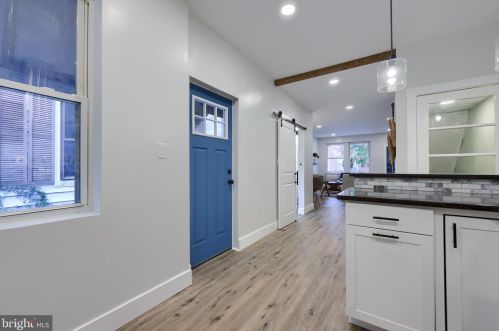 419 Pine St, Lancaster PA  17603-3311 exterior