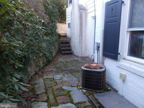 1901 Howard Ave, Primrose, PA 17901-3217