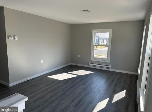 11 Warwick Way, Southampton NJ  08088-1143 exterior