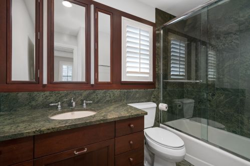 1125 Montana St, Chicago IL 60614-2109 exterior