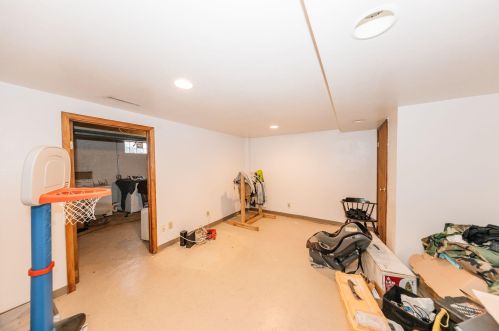 4055 5th St, Milwaukee WI 53207-4329 exterior