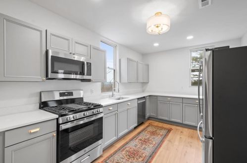 135 Bascom Ave, Pittsburgh PA  15214-1505 exterior