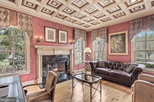 11300 Glen Rd, Rockville MD 20854-1849 exterior