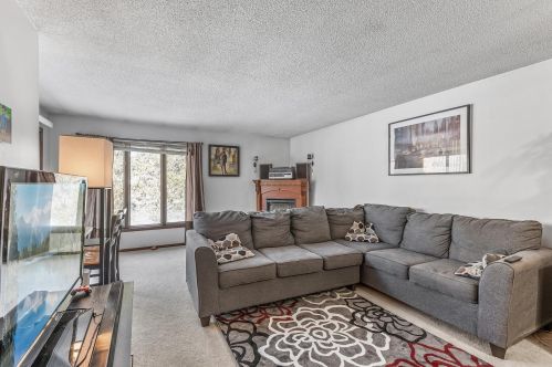 1163 County Rd B, Saint Paul MN 55113-4302 exterior