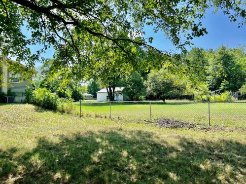 1649 Tyler Rd, Meskegon MI 49445-9320 exterior