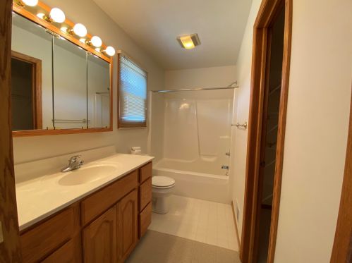 12710 Macclain Ct, Cedar Springs MI exterior