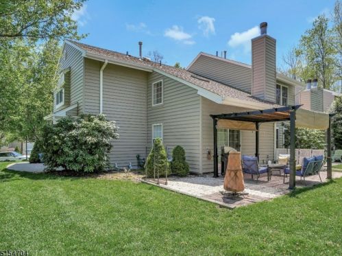 21 Pelican Pt, Fredon NJ 07860-2801 exterior