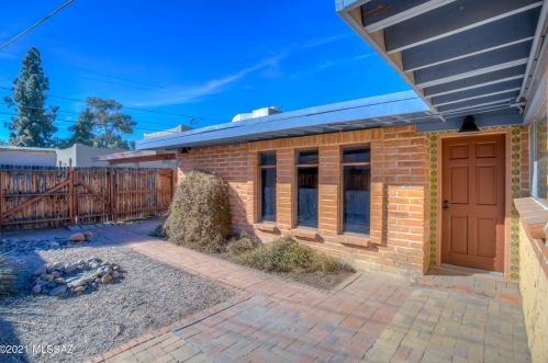 2716 6 St, Tucson AZ 85716-4862 exterior