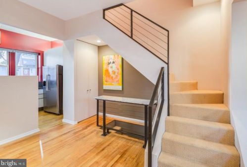 758 6th St, Philadelphia PA  19147-3039 exterior