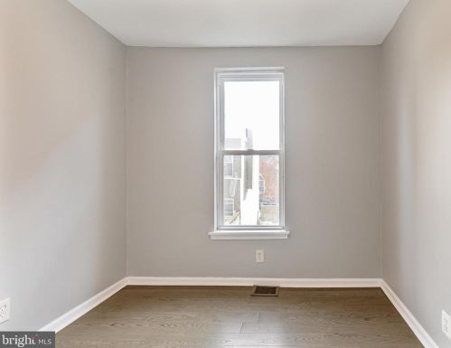 2022 Manton St, Philadelphia PA  19146-4328 exterior