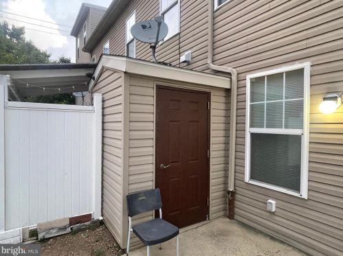 706 13th St, Philadelphia PA  19123-0024 exterior