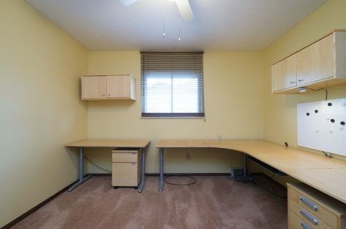 1421 Hillsboro St, Pittsburgh PA 15204-2330 exterior