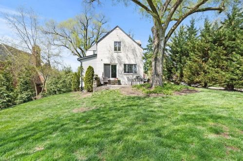 600 Parkview Dr, Pittsburgh PA  15243-2008 exterior