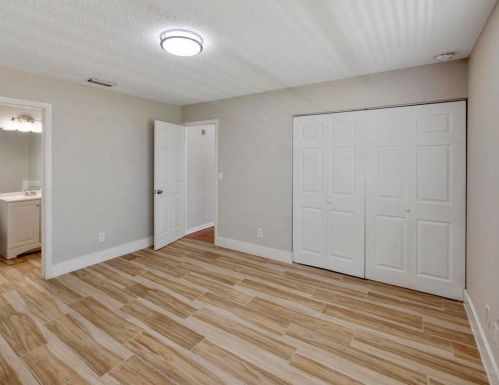 364 Airoso Blvd, Fort Pierce FL  34983-2029 exterior