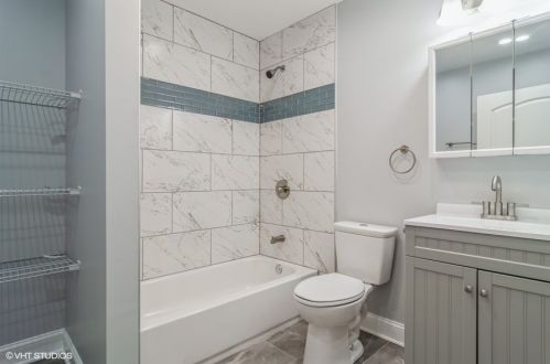 912 Monticello Ave, Chicago IL  60651-3949 exterior