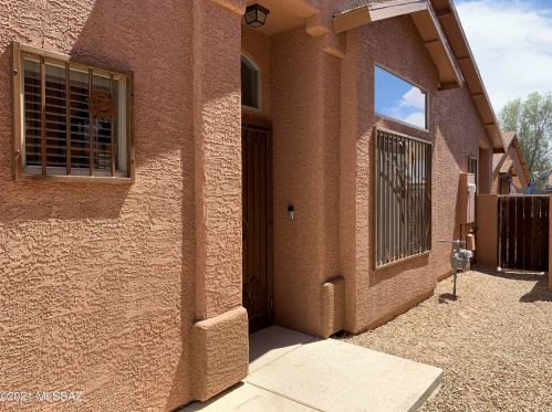 6000 Avenida Ribero, Tucson, AZ 85706-5086