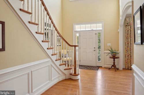 1577 Maddux Ln, Mc Lean VA  22101-3245 exterior