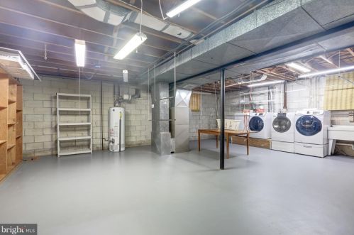 2998 Glenora Ln, Rockville MD 20850-3055 exterior