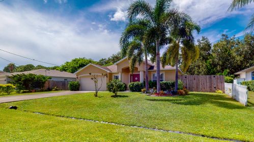 534 Sagamore Ter, Fort Pierce, FL 34983-1154