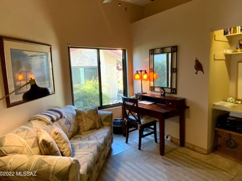 8760 Arnold Palmer Dr, Tucson AZ  85742-9680 exterior