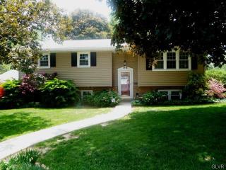 4443 Circle Dr, Bethlehem, PA 18020-9607
