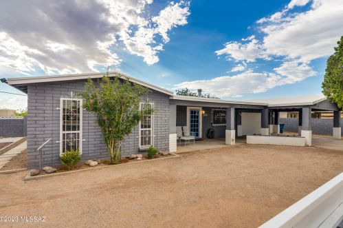 6088 Herpa Dr, Tucson, AZ 85706-4929