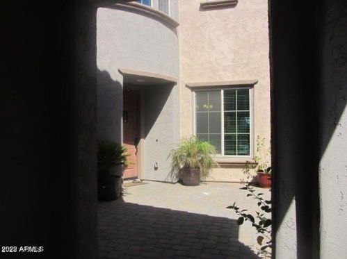 21713 36th St, Phoenix AZ  85050-6511 exterior