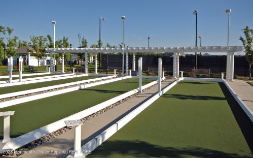 17 Spencer Dr, Jackson Twp NJ  08527-4389 exterior