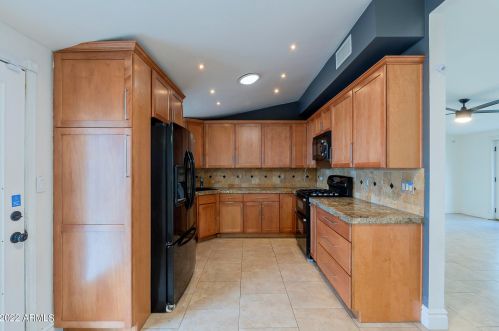 2540 Amelia Ave, Phoenix AZ  85016-6708 exterior