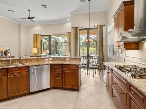 18091 Lagos Way, Naples FL 34110-2765 exterior