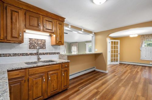 195 Congress St, Woonsocket RI  02895-4859 exterior