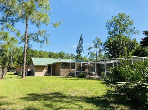 3230 27 Ave, Naples FL 34117-7141 exterior