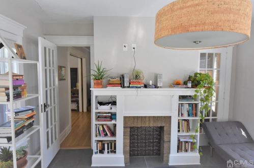 235 Lincoln Ave, New Brunswick NJ 08904-1827 exterior